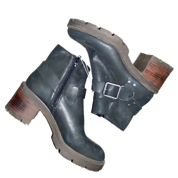 Lucky Brand Chunky Sylvin Harness Boot NEW - Picture 3 of 3